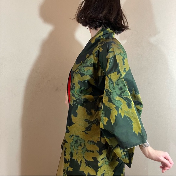 perfect shades of green foliage anoint your limbs with this true antique kimono - Picture 7 of 16